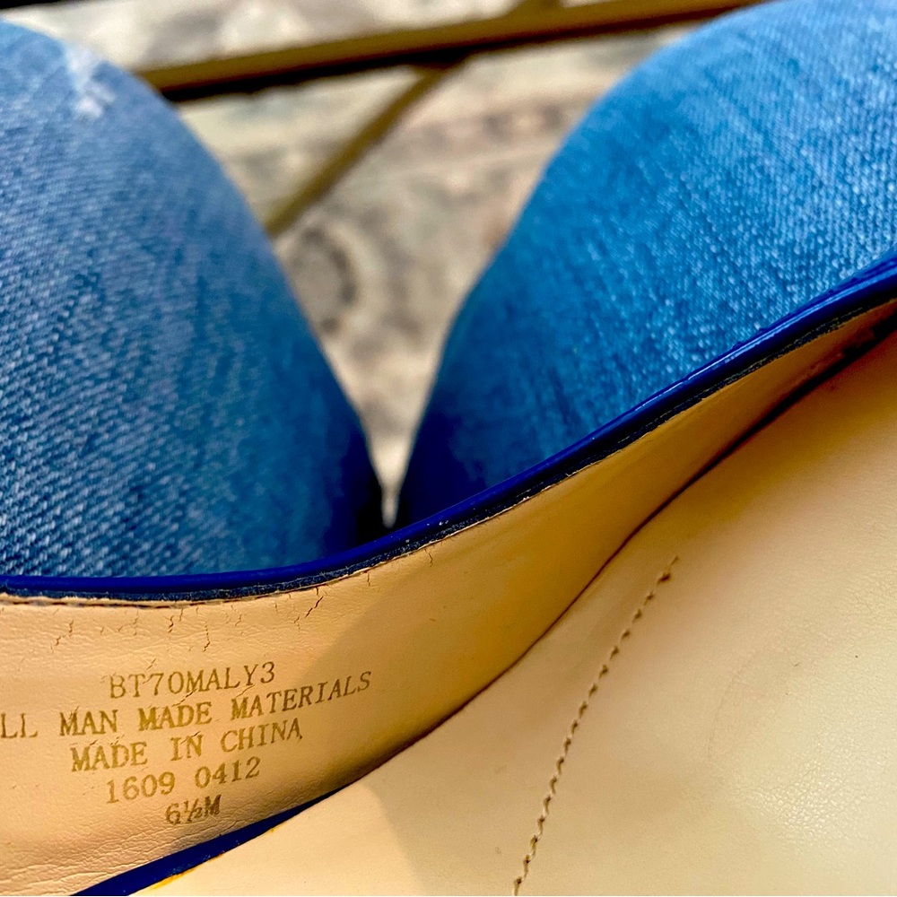New w/ box, beautiful Coach denim platform sandals ! 5“ Heel. Size 6.5 - Picture 5 of 7
